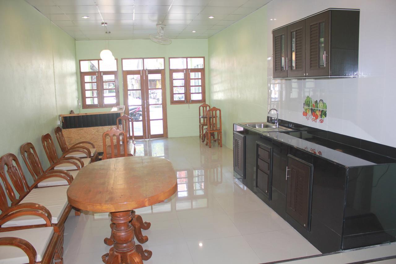 One One Hostel Patong ภายนอก รูปภาพ